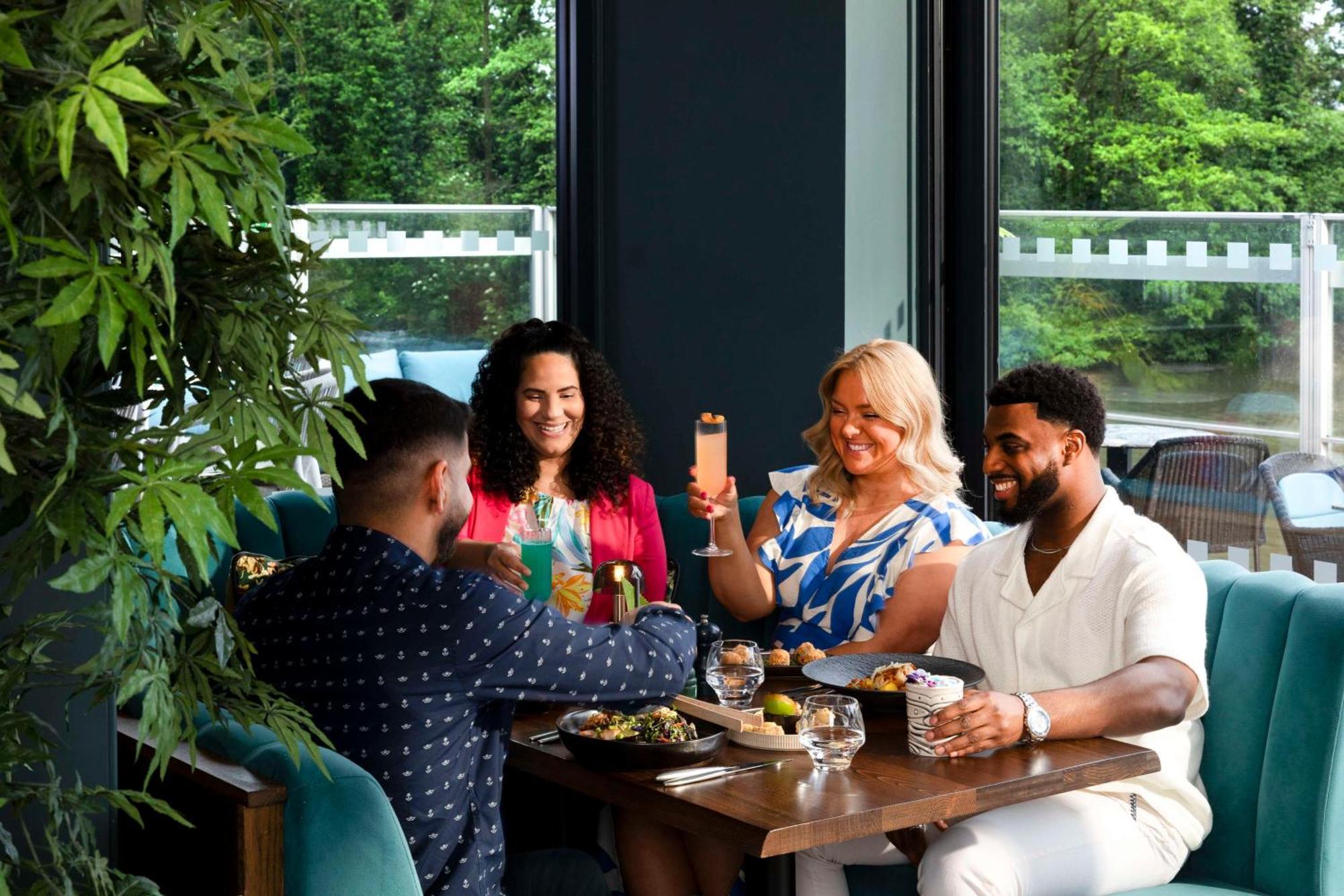 Hotel Hilton Birmingham Metropole 4*