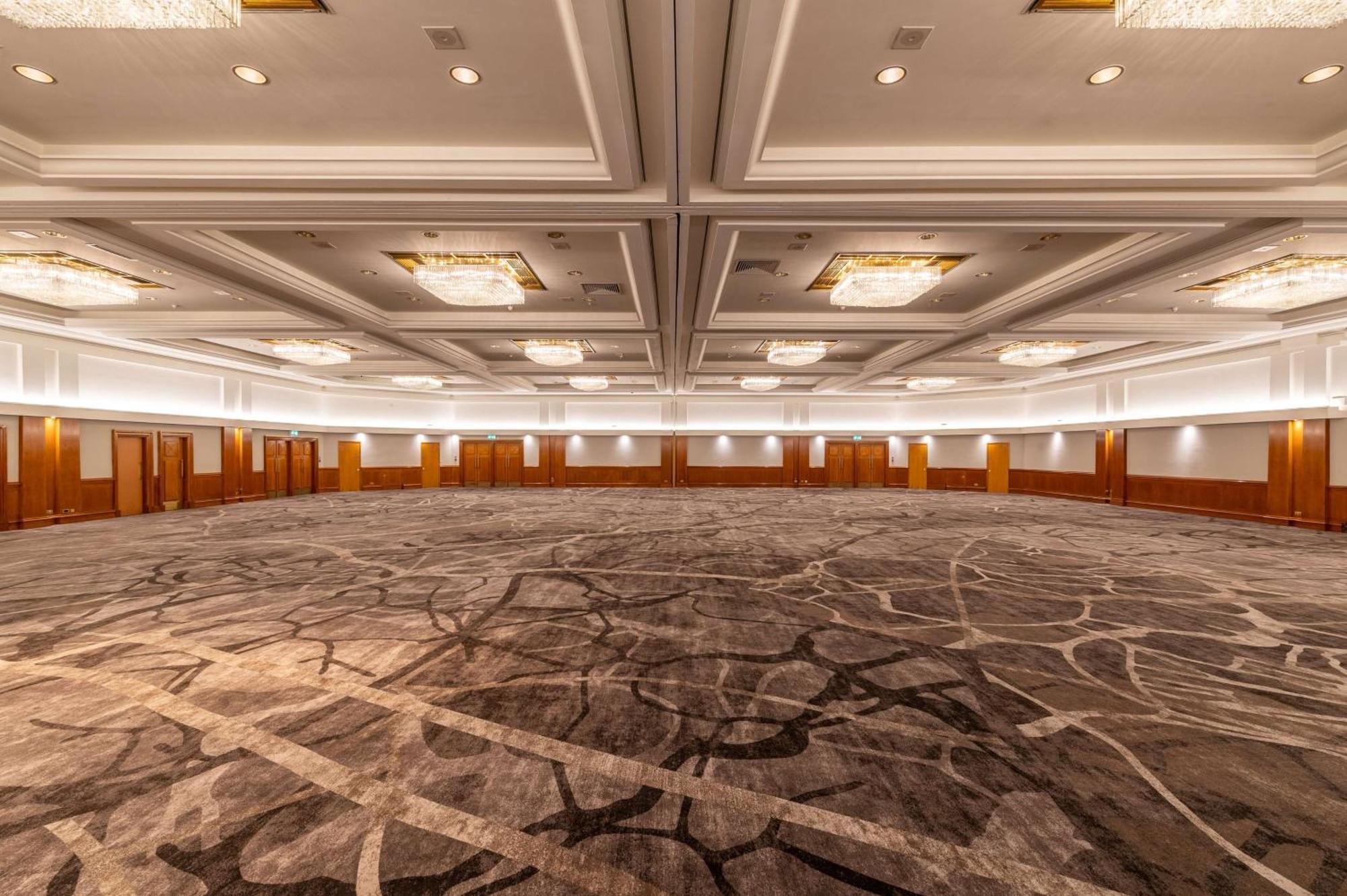 Hilton Birmingham Metropole Hotel