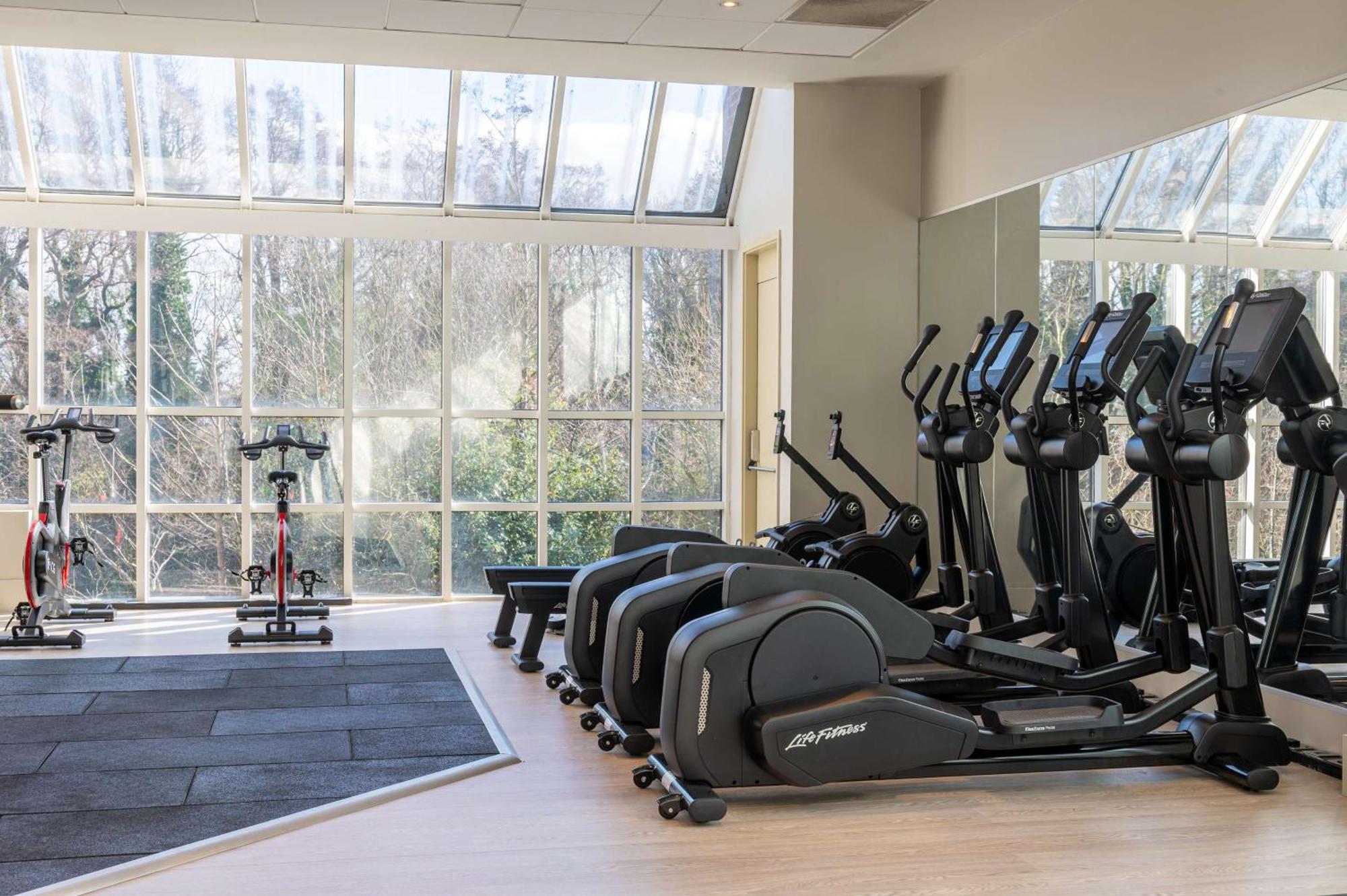 Hilton Birmingham Metropole Hotel 4*
