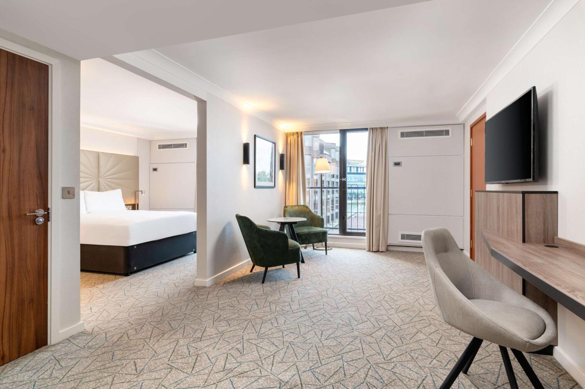 Hilton Birmingham Metropole 4*